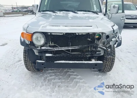 2007 Toyota Fj Cruiser z USA, uszkodzony, nr VIN JTEBU11F070091315